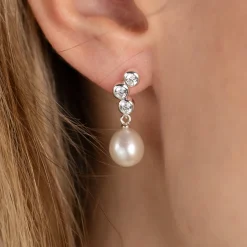 ADELE PEARL SILVER EARRING