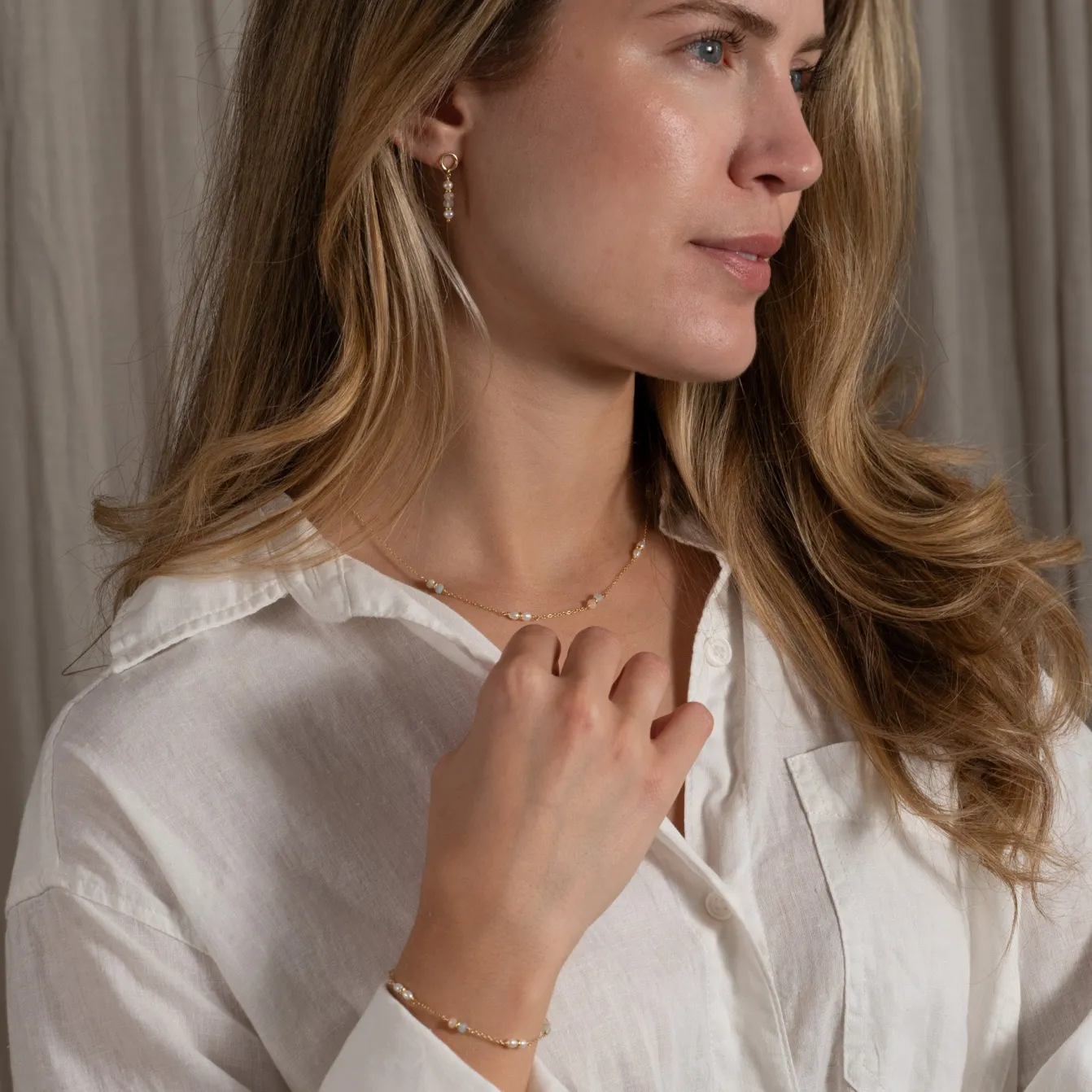 ADIRA MORGANITE PEARL GOLDEN BRACELET