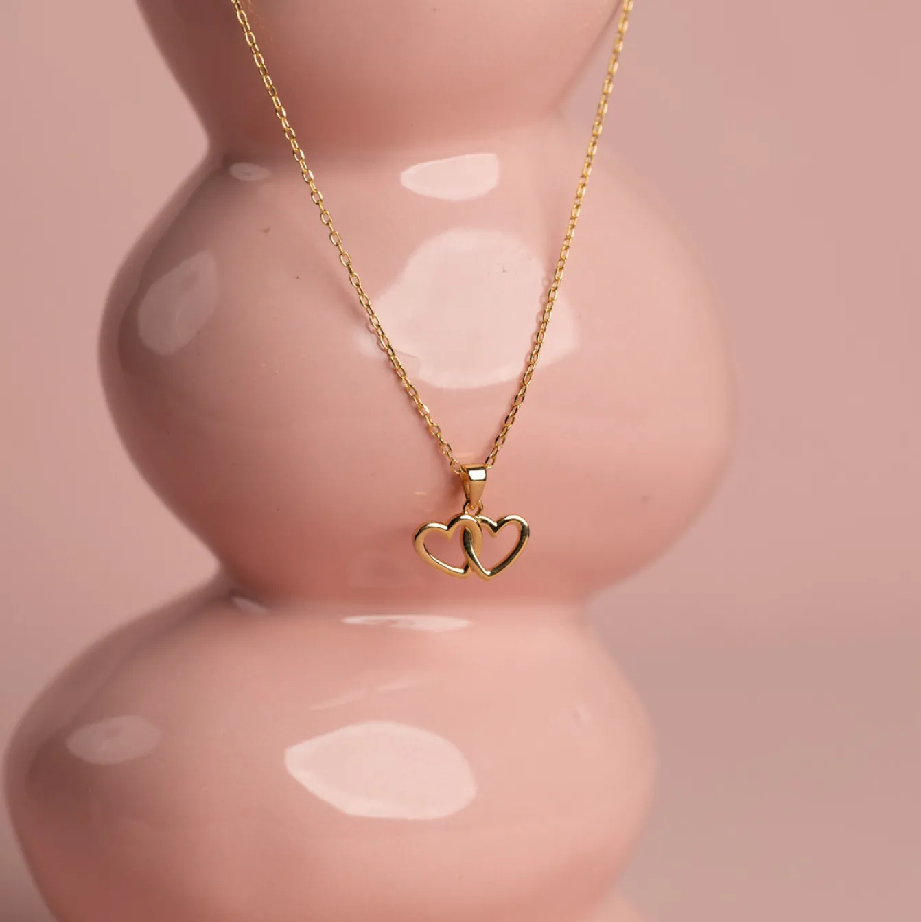 ADORA GOLDEN PENDANT