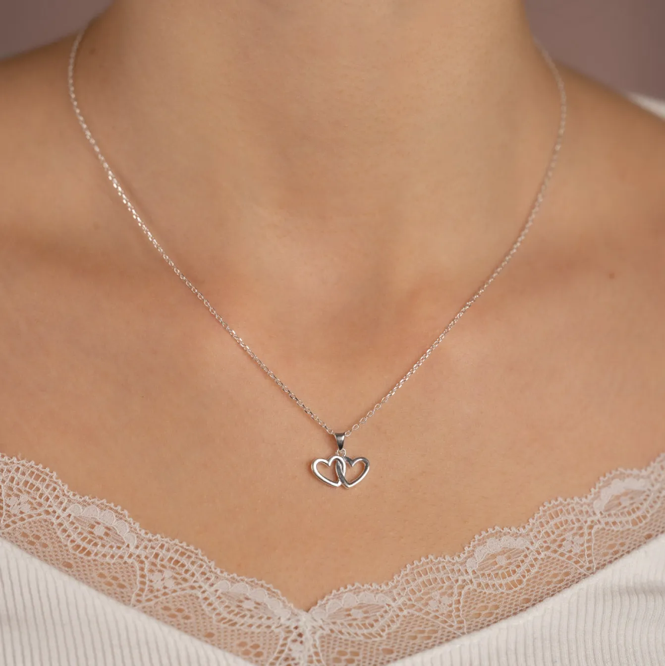 ADORA SILVER PENDANT
