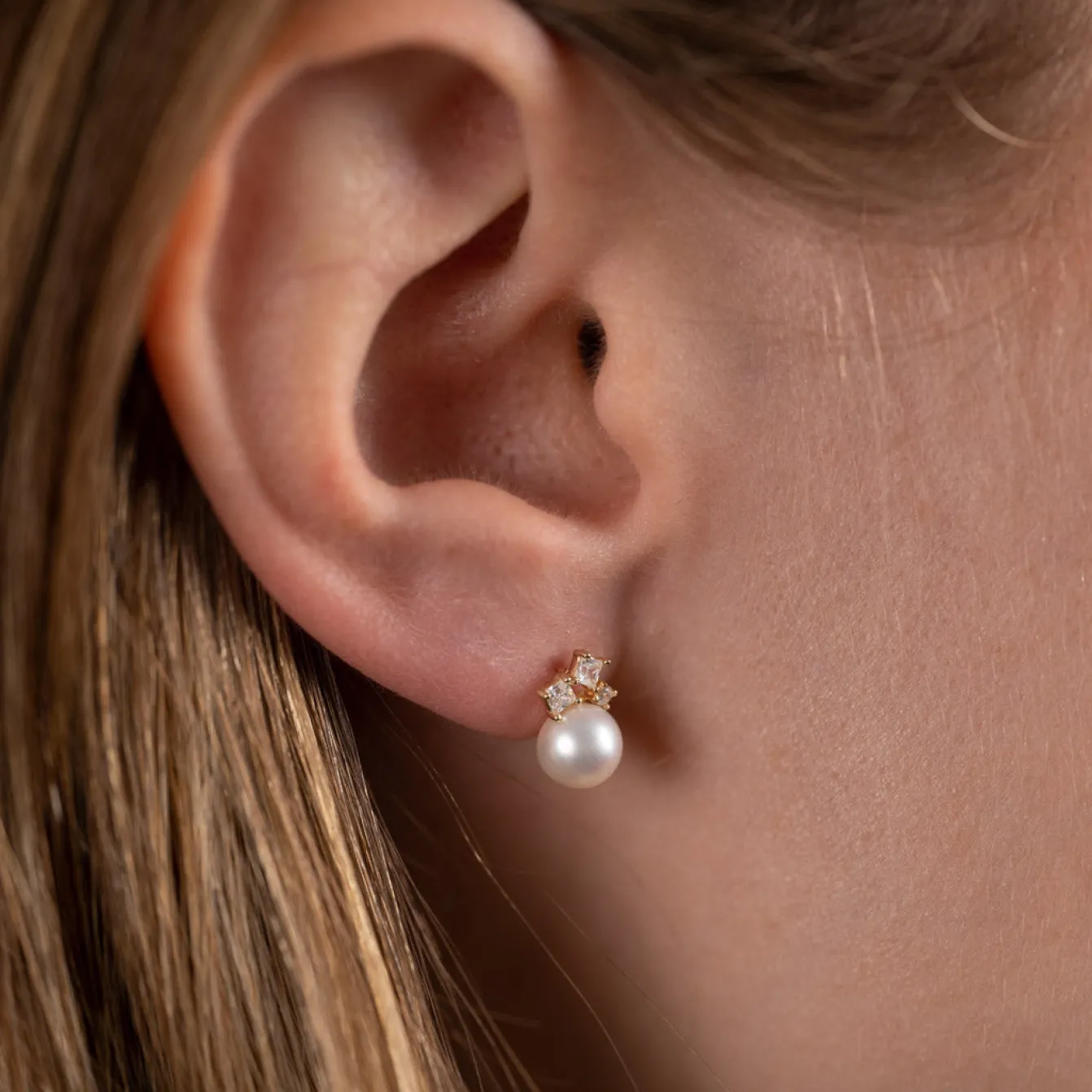 Agatha Pearl Massiv Guld Ørering - Sisi Copenhagen