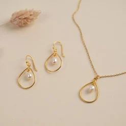 ALEXANDRA PEARL GOLDEN PENDANT - Sisi Copenhagen