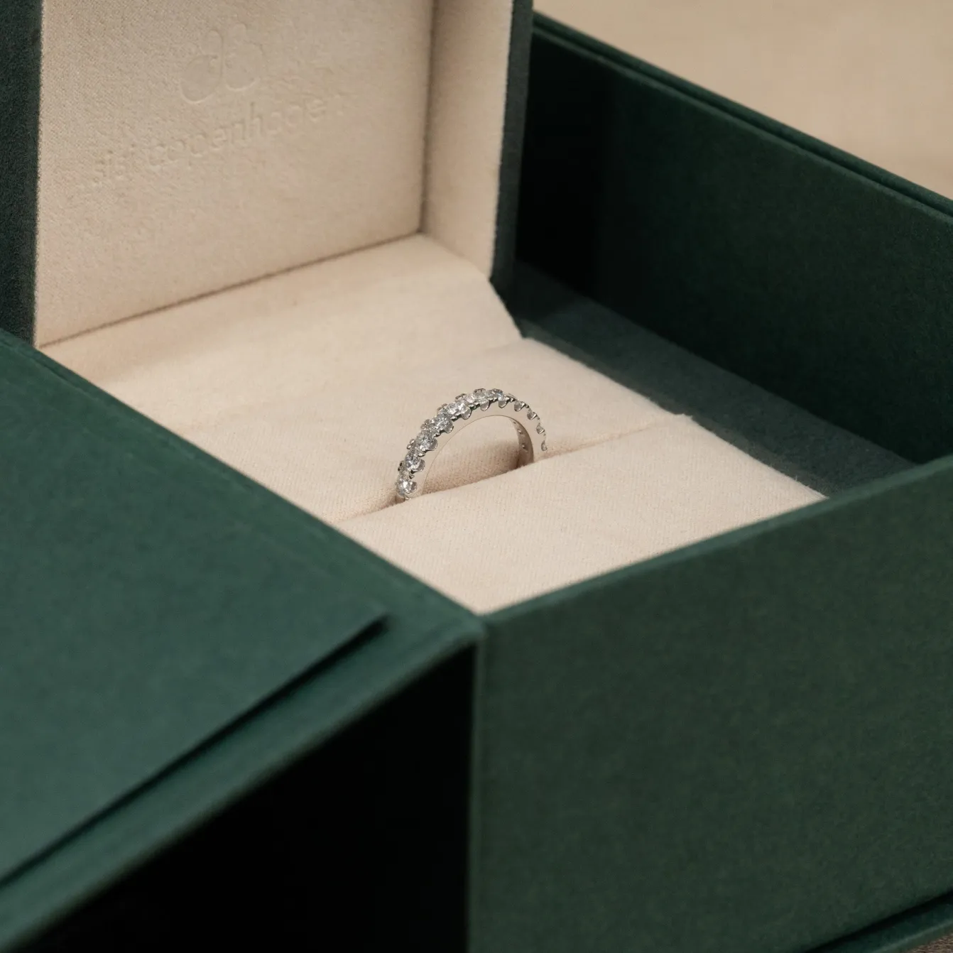 ALLIANCE DIAMOND RING - 1.0ct - WG