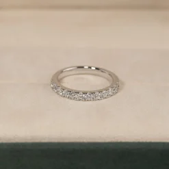 ALLIANCE DIAMOND RING - 0.7ct - WG