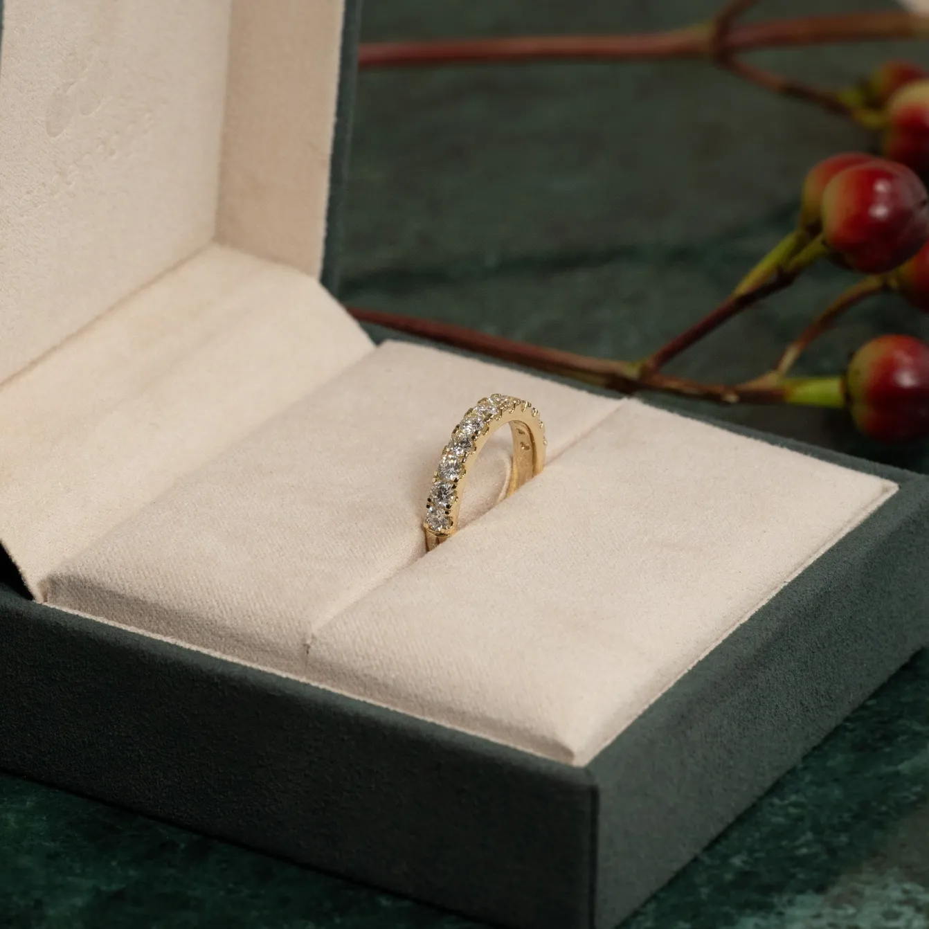 ALLIANCE DIAMOND RING - 1.0ct - YG