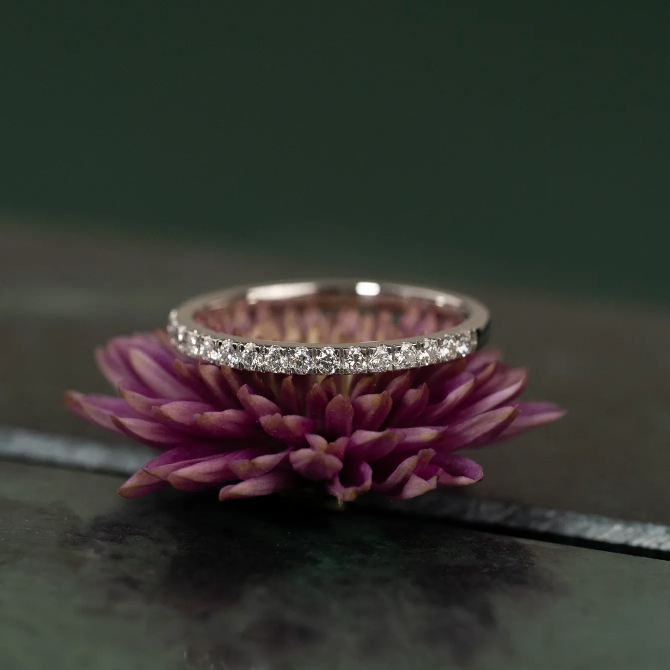 ALLIANCE DIAMOND RING - 0.25ct - WG