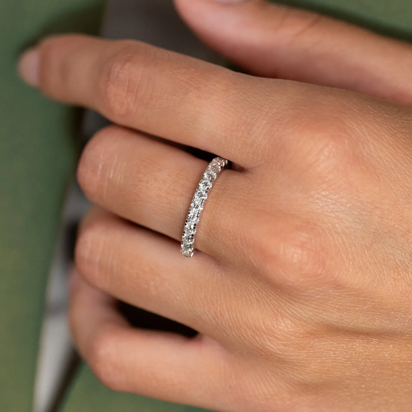 ALLIANCE DIAMOND RING - 0.7ct - WG
