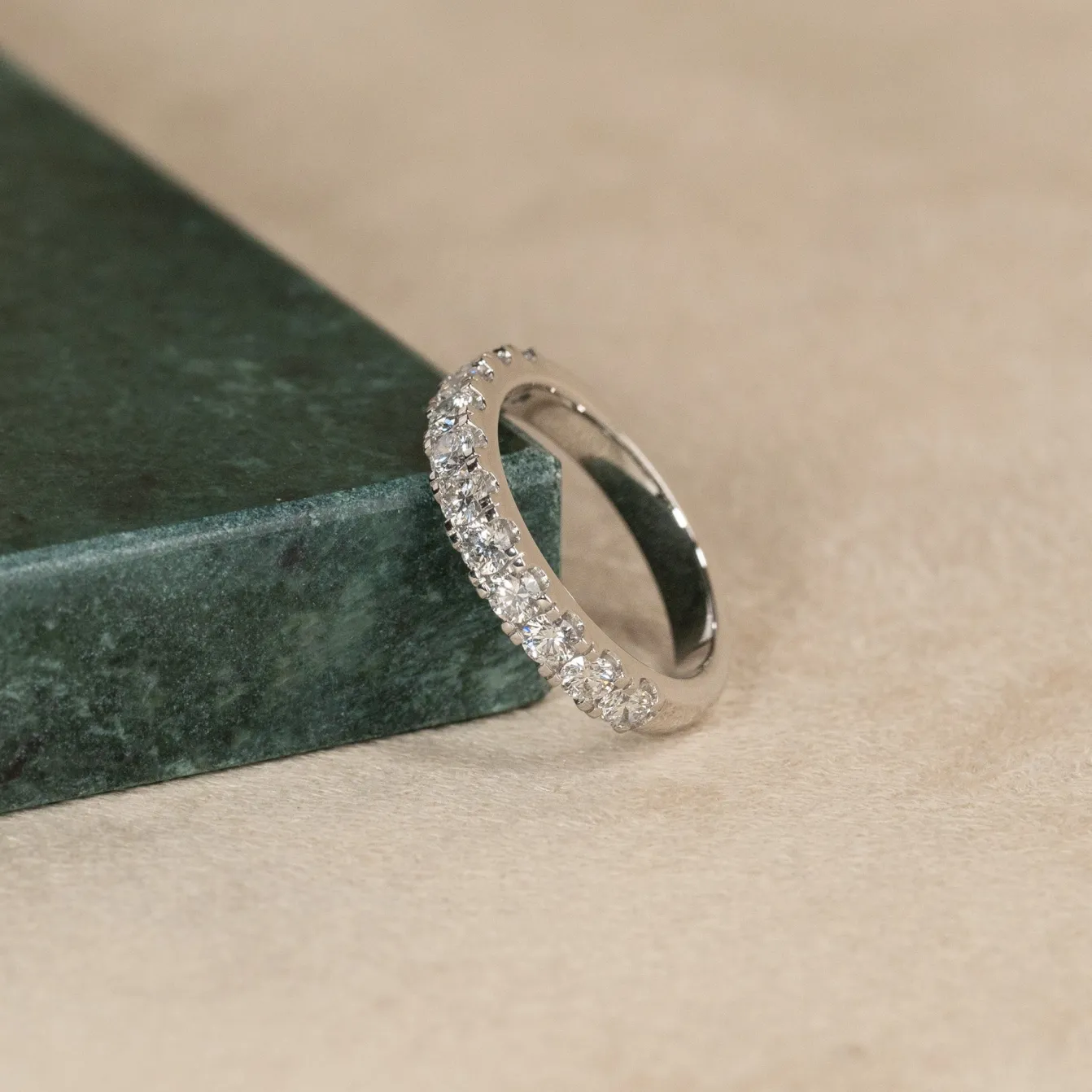 ALLIANCE DIAMOND RING - 1.0ct - WG