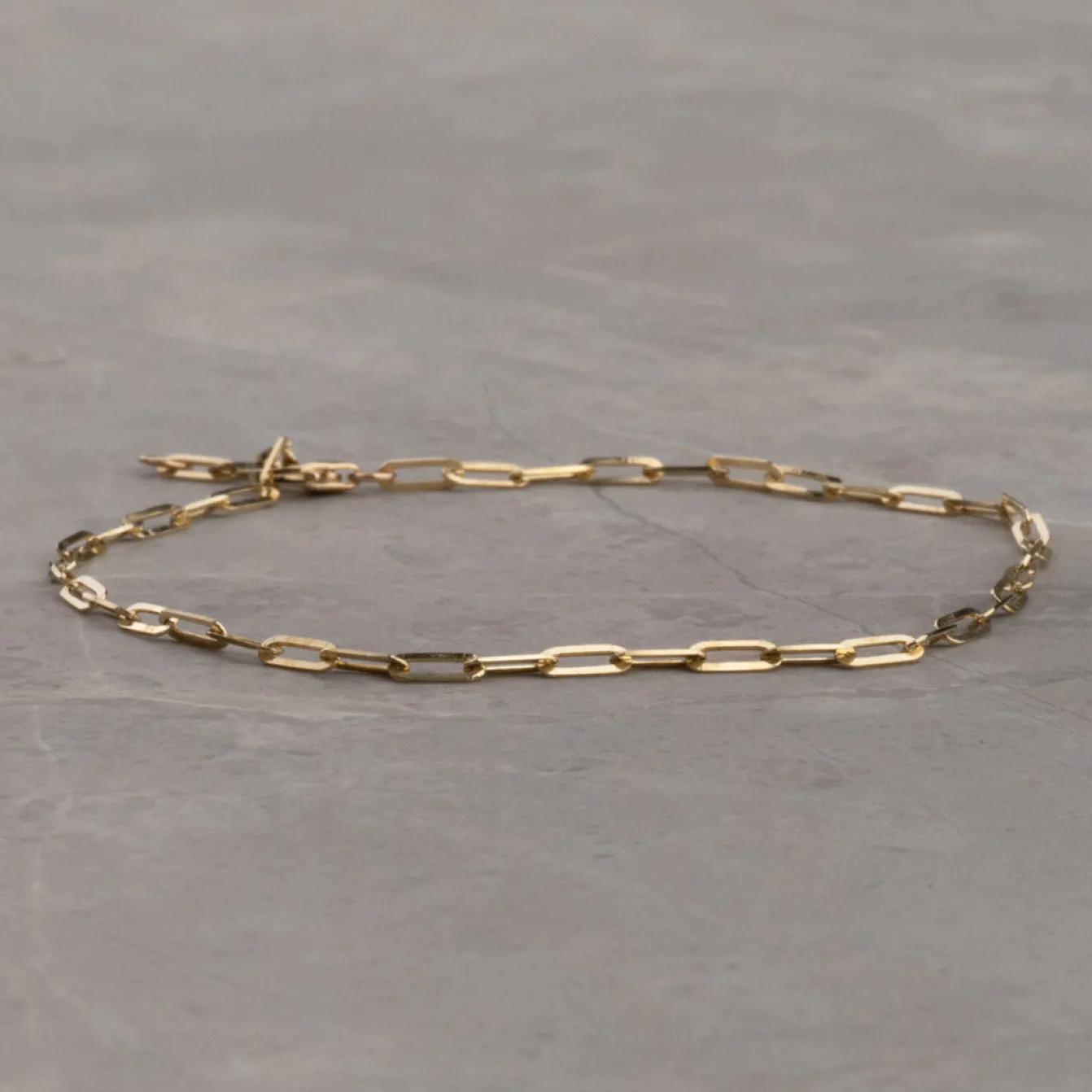 ALMA MEDIUM SOLID GOLD BRACELET - Sisi Copenhagen