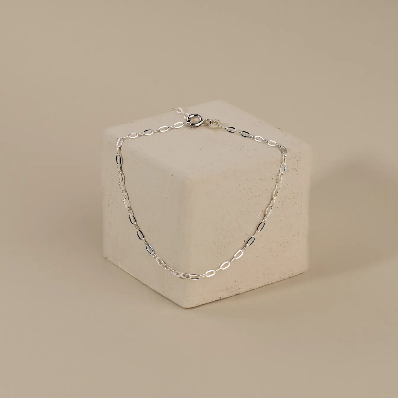 ALMA SMALL LINK GOLDEN BRACELET - Sisi Copenhagen