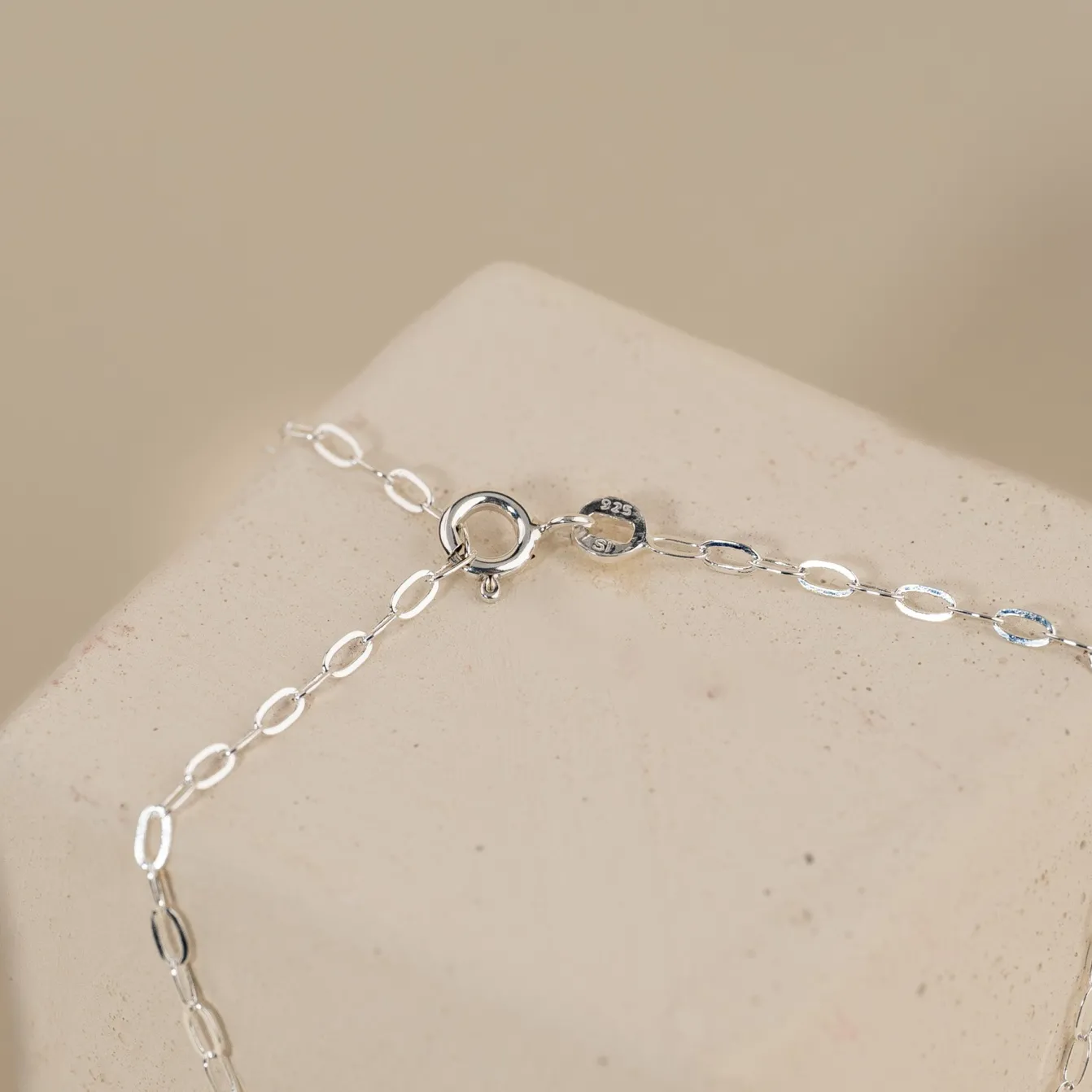 ALMA SMALL LINK GOLDEN BRACELET - Sisi Copenhagen