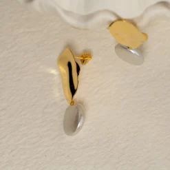 ALMIRA PEARL GOLDEN EARRING