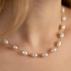 ALVA PEARL GOLDEN NECKLACE