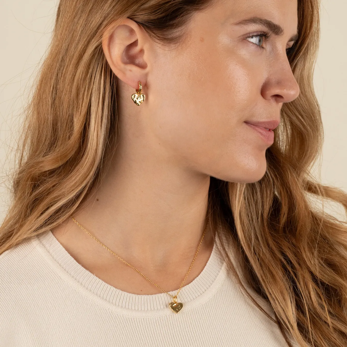 AMABEL GOLDEN HUGGIE EARRING