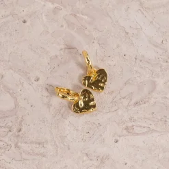 AMABEL GOLDEN HUGGIE EARRING