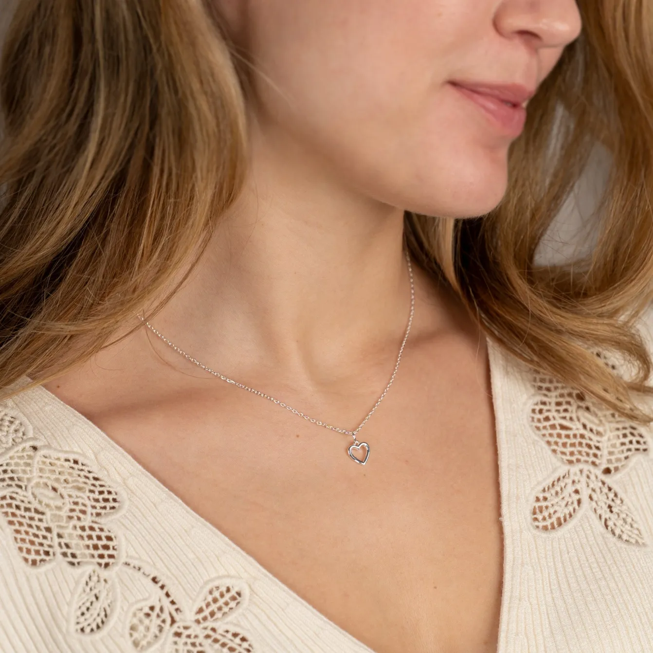 AMARA SILVER PENDANT