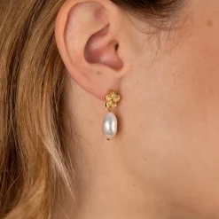 ANE PEARL GOLDEN EARRING