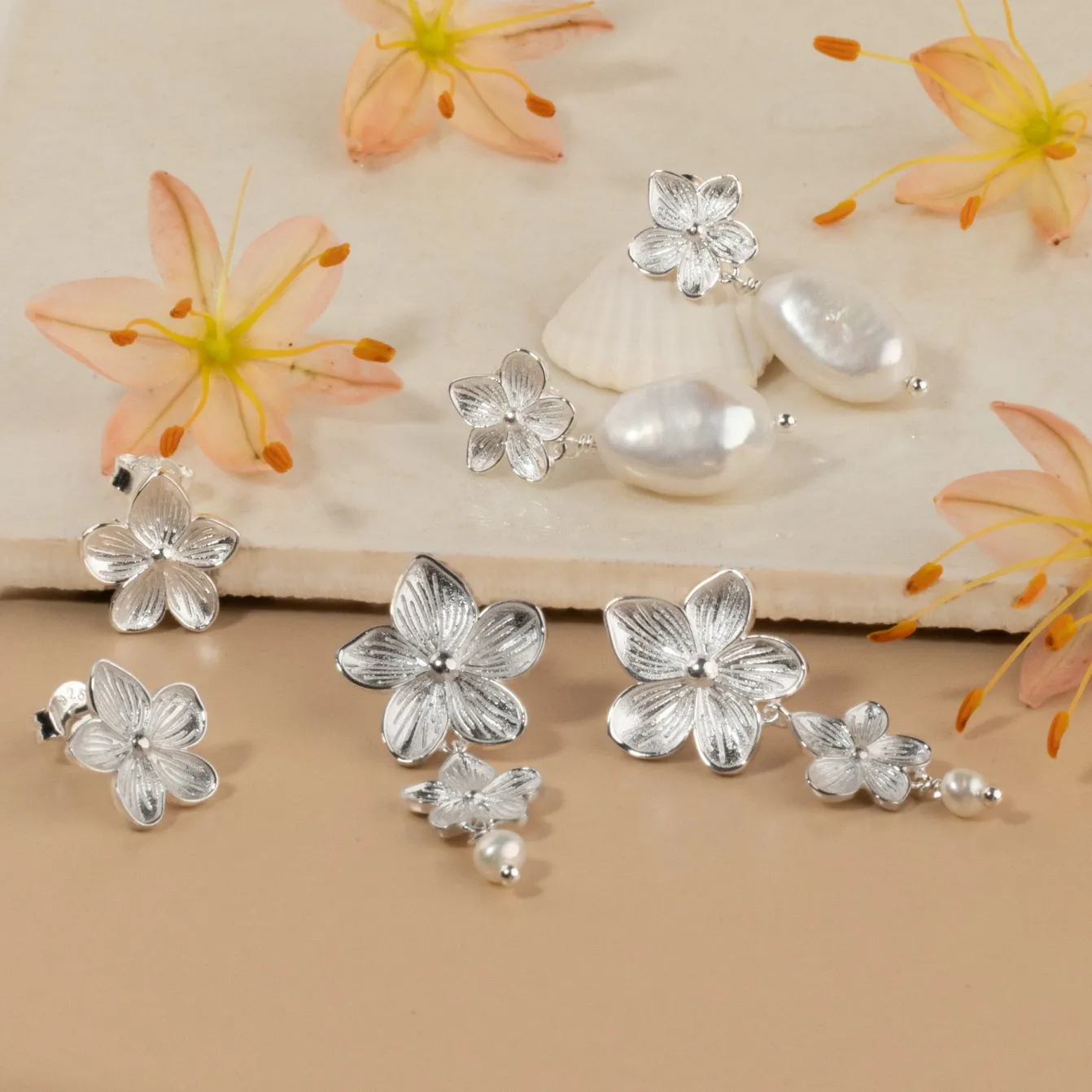 ANE SILVER STUD EARRING
