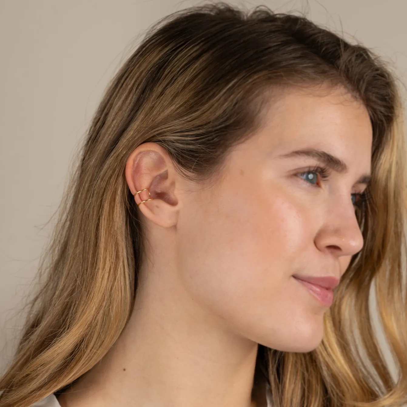 ANNIKA GOLDEN EAR CUFF - Sisi Copenhagen