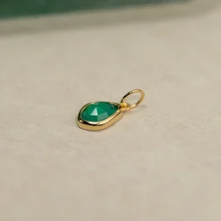 ATHENA GREEN AGATE GOLDEN PENDANT