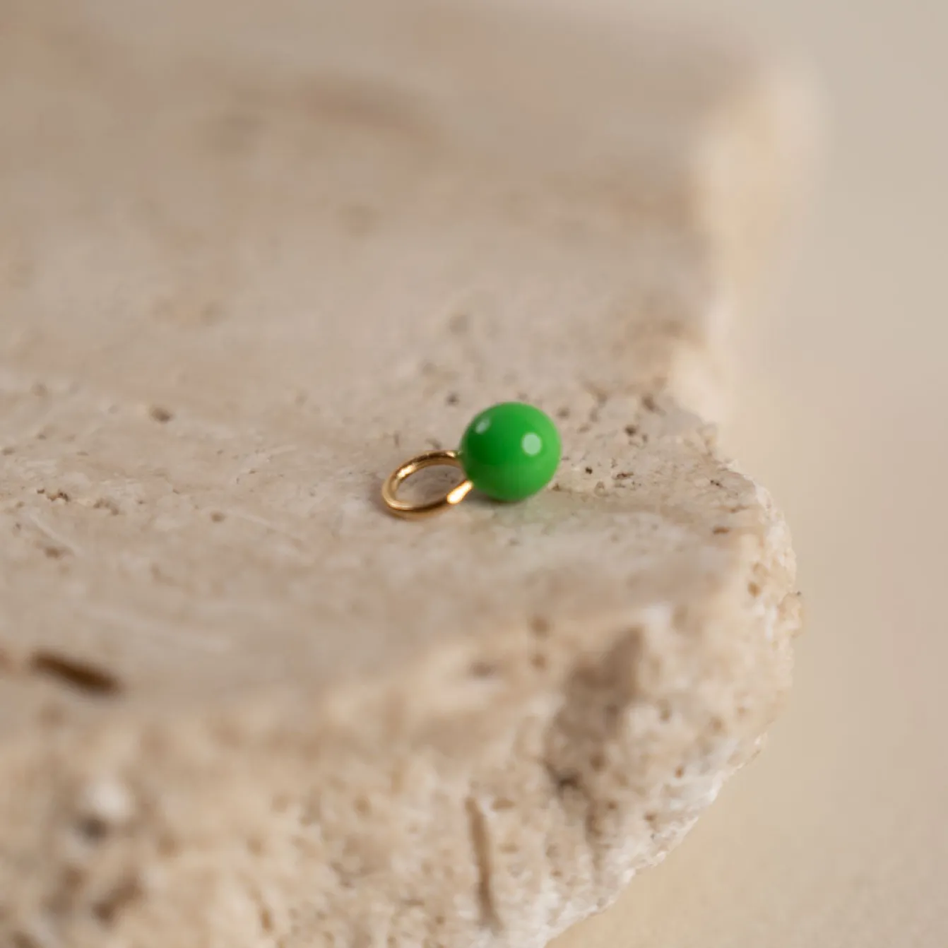 AURA GREEN GOLDEN EARRING CHARM