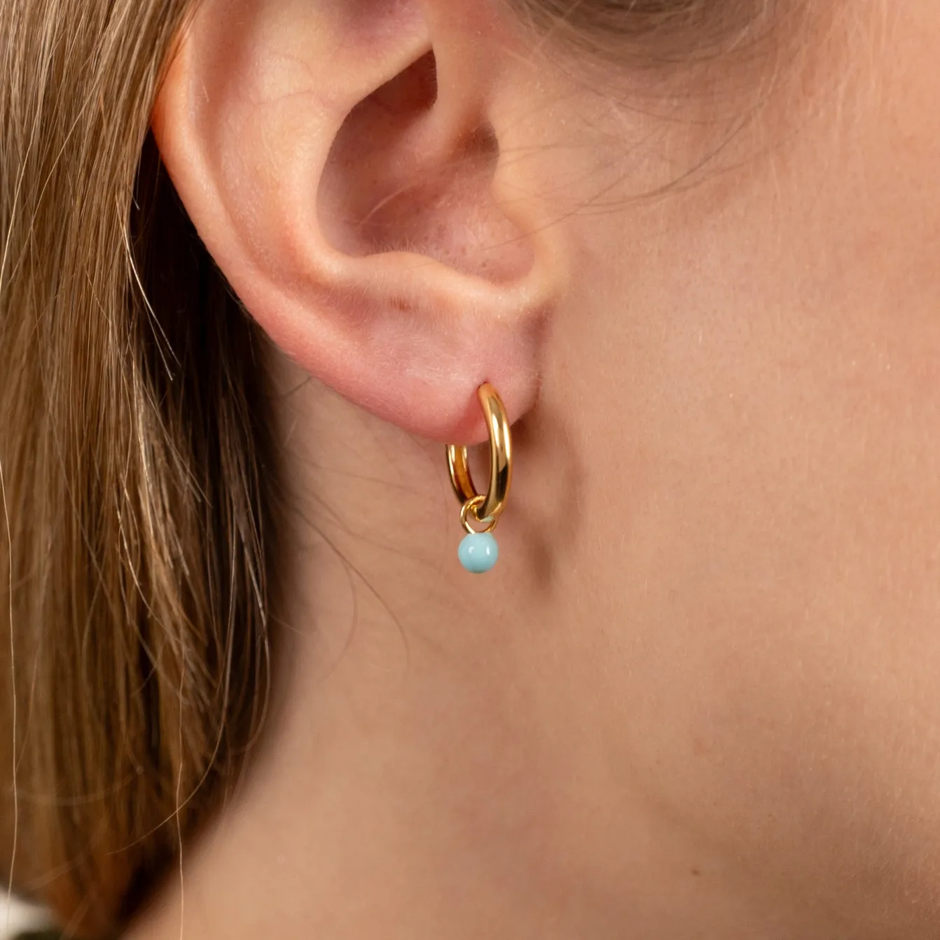 AURA LIGHT BLUE GOLDEN EARRING CHARM