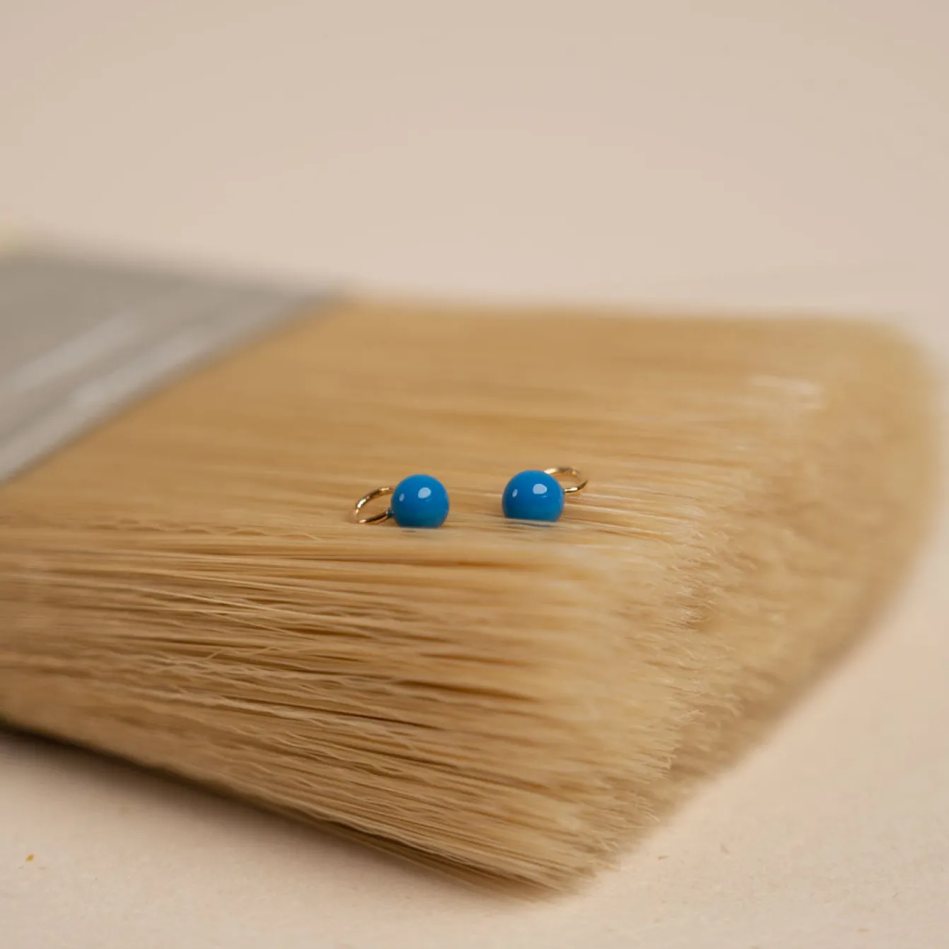 AURA MARINE BLUE GOLDEN EARRING CHARM