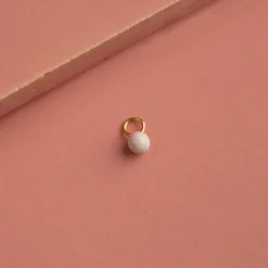 AURA PALE ROSE GOLDEN EARRING CHARM - Sisi Copenhagen
