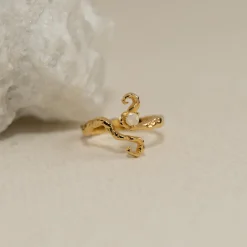 AURELIA MOONSTONE GOLDEN RING