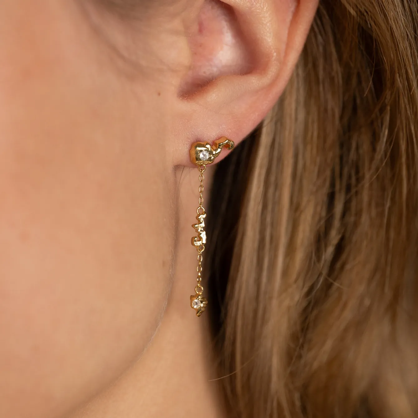AURELIA MOONSTONE GOLDEN EARRING