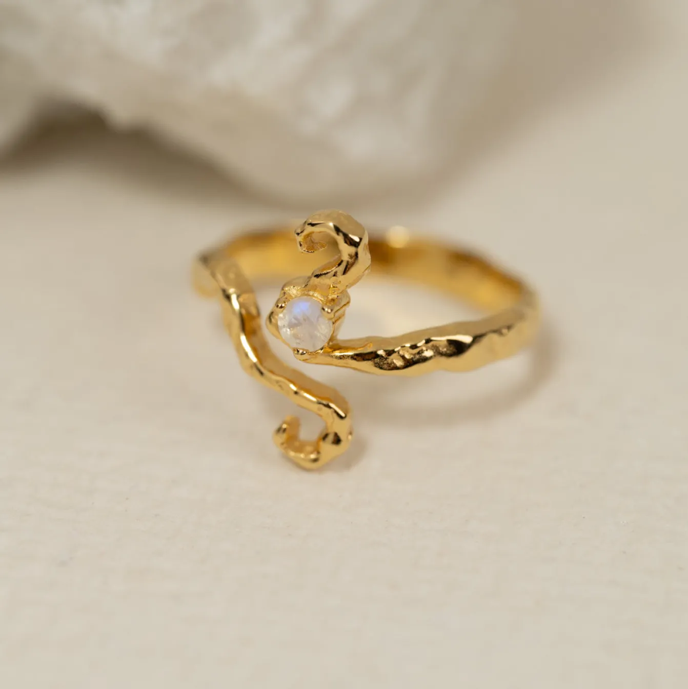 AURELIA MOONSTONE GOLDEN RING