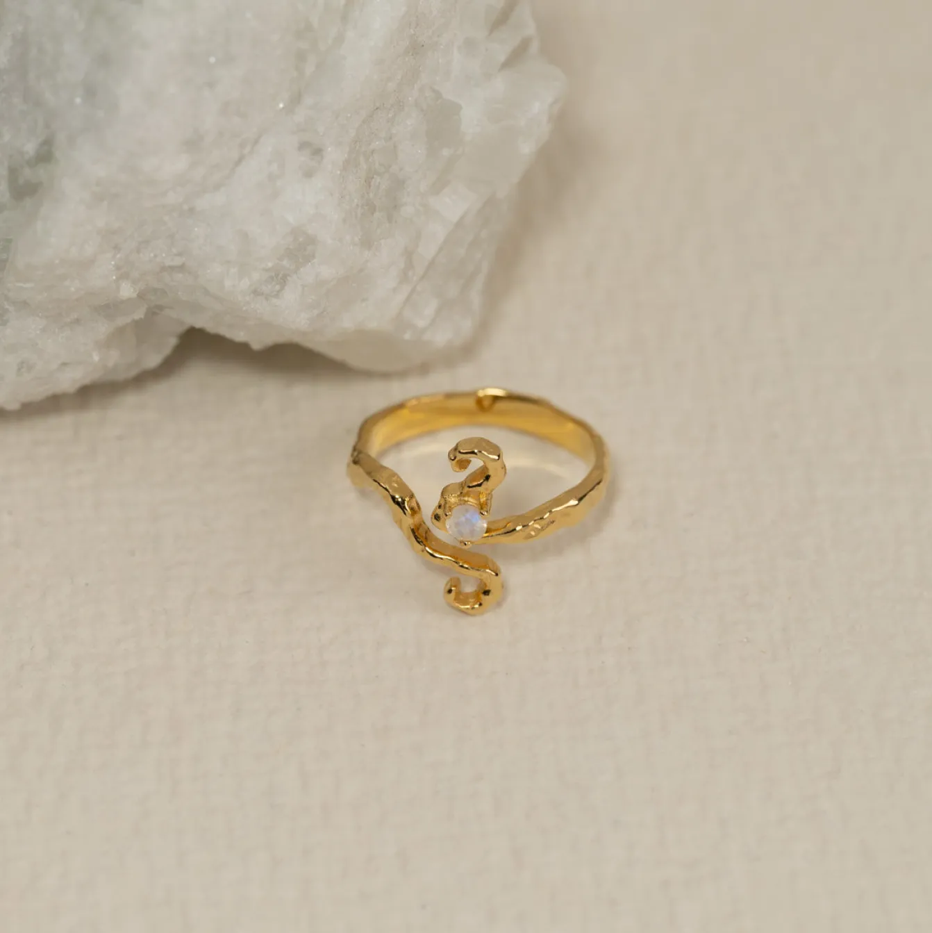 AURELIA MOONSTONE GOLDEN RING