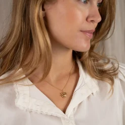 AURELIA MOONSTONE GOLDEN PENDANT