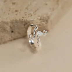 AURELIA MOONSTONE SILVER RING