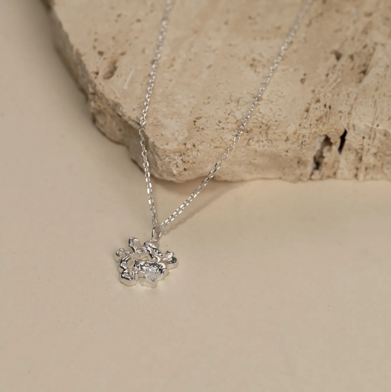 AURELIA MOONSTONE SILVER PENDANT