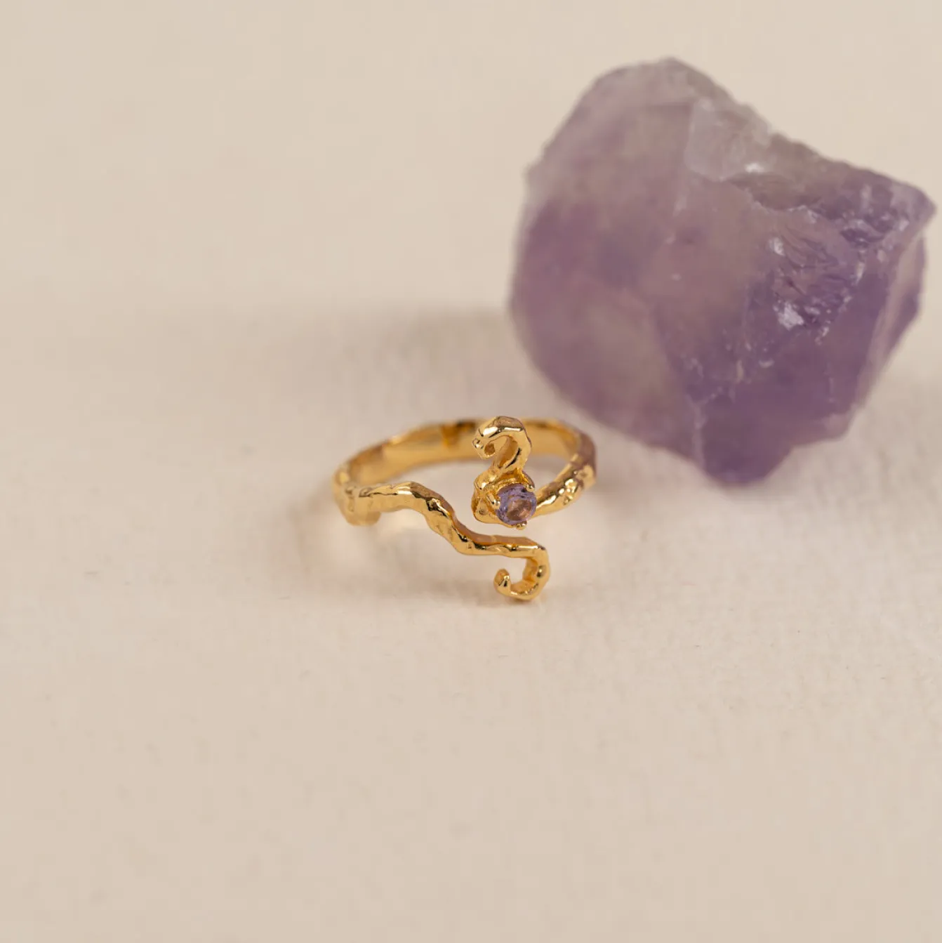 AURELIA PURPLE AMETHYST GOLDEN RING