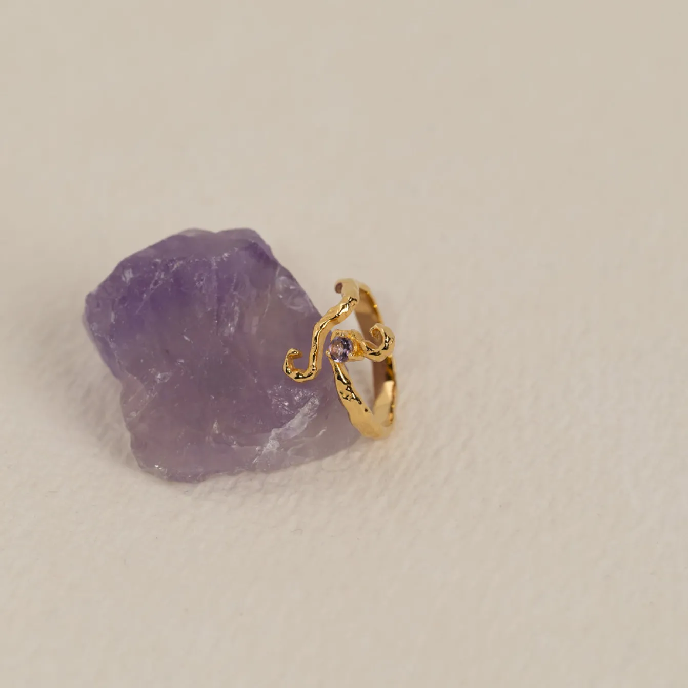 AURELIA PURPLE AMETHYST GOLDEN RING