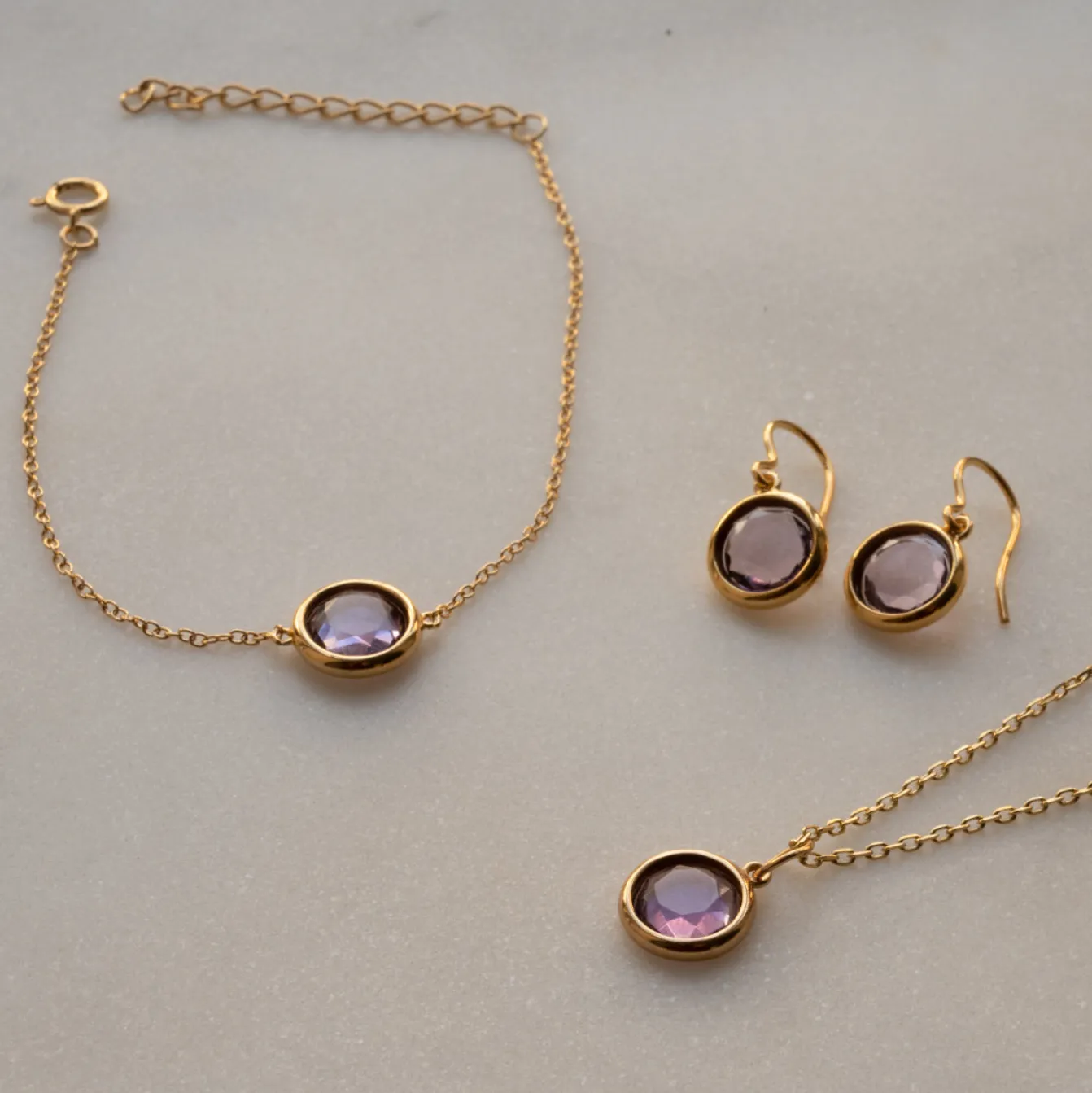 AVA PURPLE AMETHYST GOLDEN PENDANT - Sisi Copenhagen