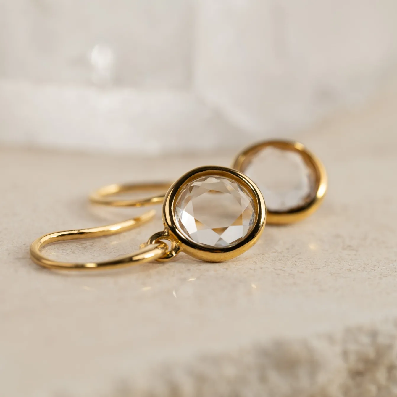AVA WHITE TOPAZ GOLDEN EARRING - Sisi Copenhagen