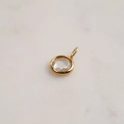AVA WHITE TOPAZ GOLDEN PENDANT - Sisi Copenhagen