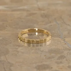 AXELLE SOLID GOLD RING