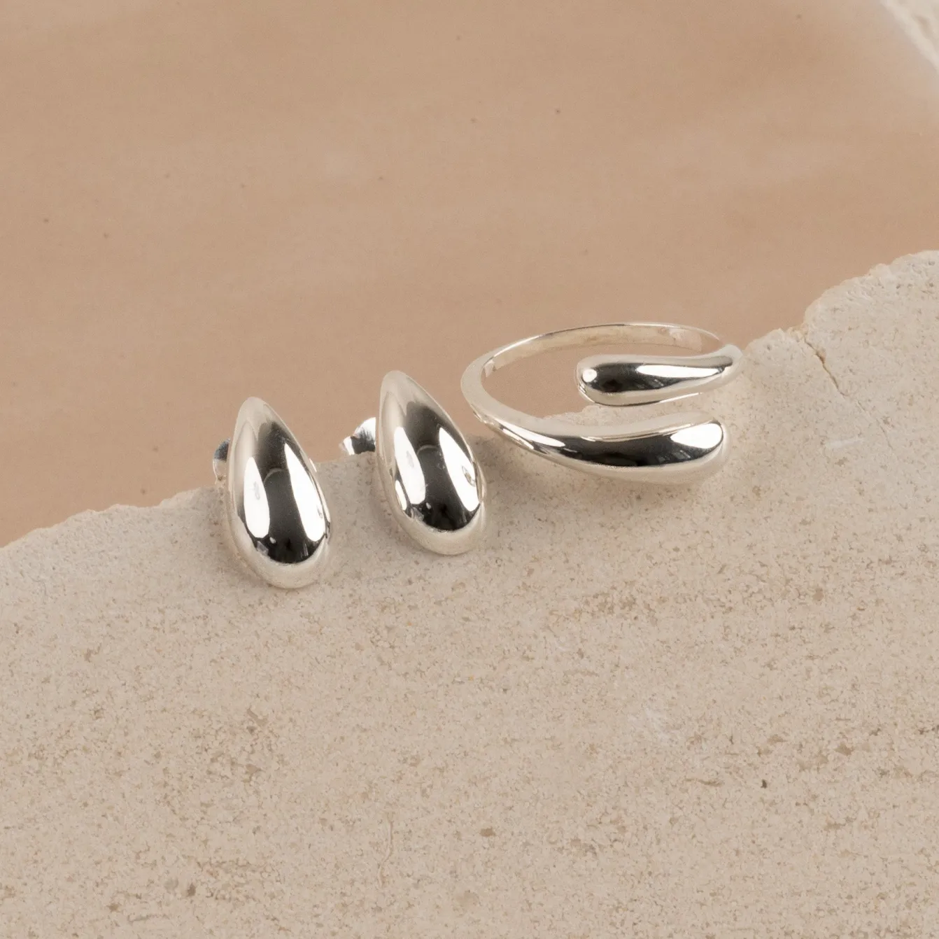 BEA SILVER RING