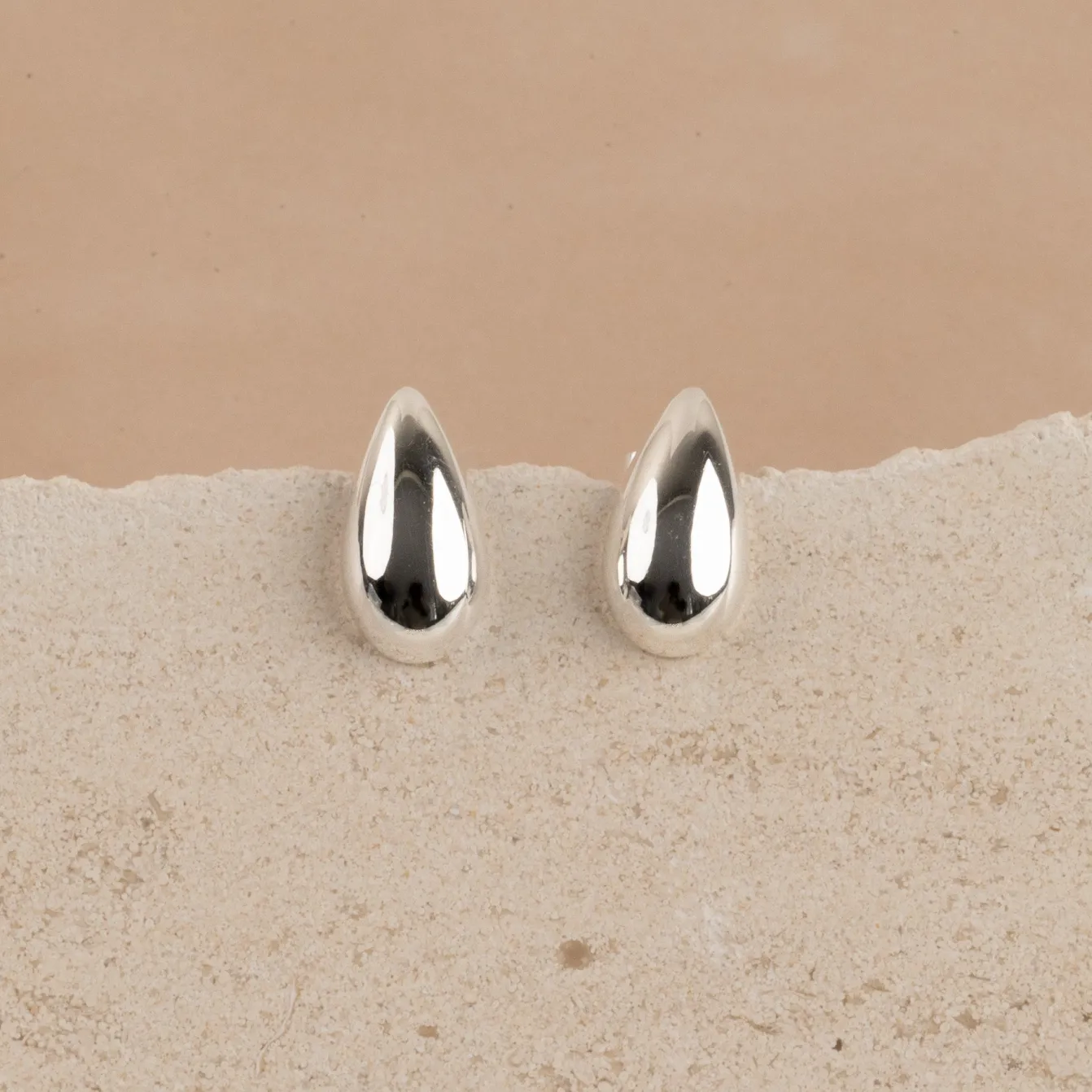 BEA SILVER STUD EARRING