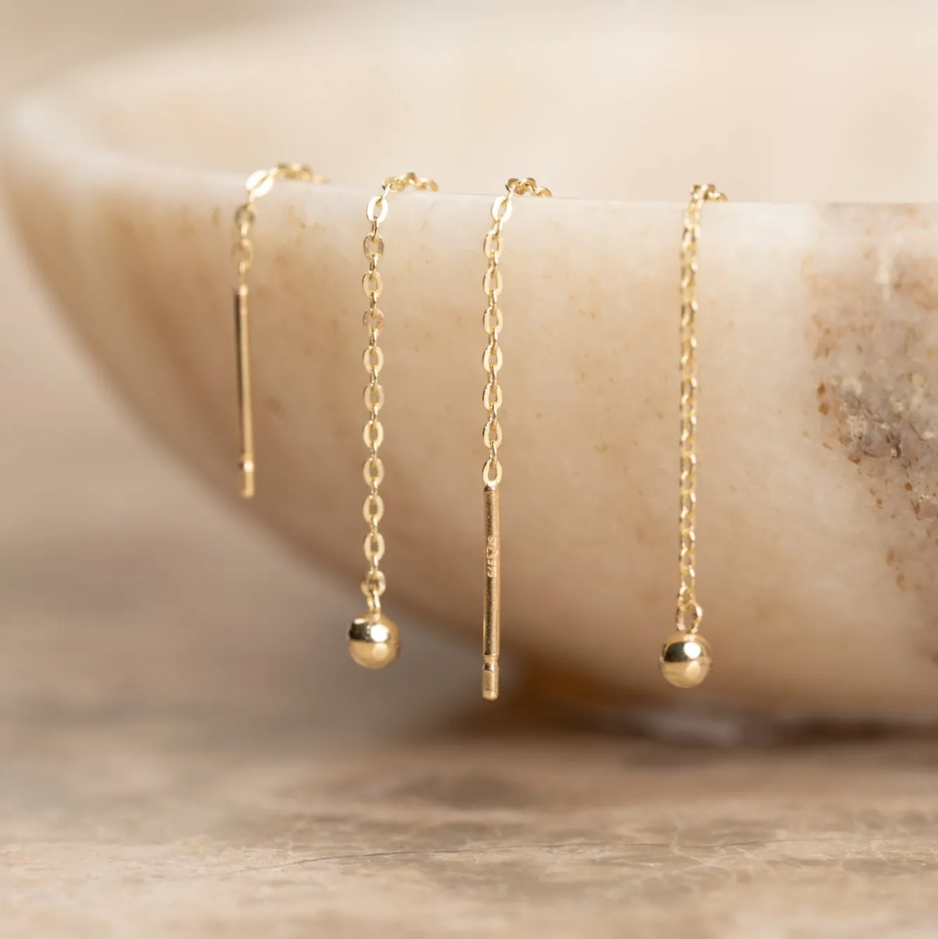 BEATRICE SOLID GOLD DROP EARRING