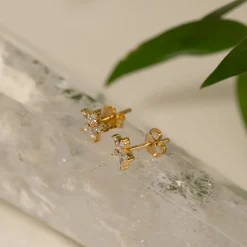 BELLIS CRYSTAL GOLDEN EARRING - Sisi Copenhagen