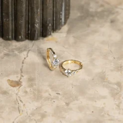CASSIE CRYSTAL SOLID GOLD EARRING