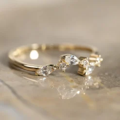 CATALINA CRYSTAL SOLID GOLD RING