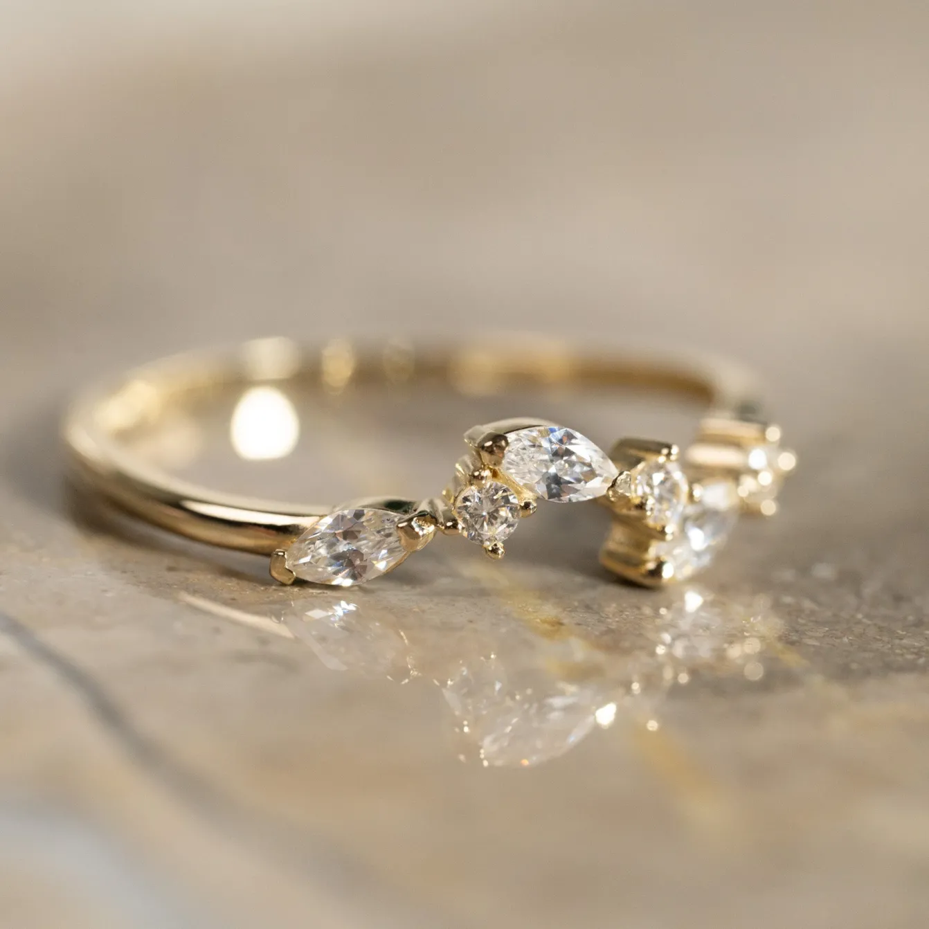 CATALINA CRYSTAL SOLID GOLD RING