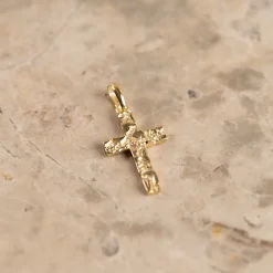 CELESTE SOLID GOLD PENDANT