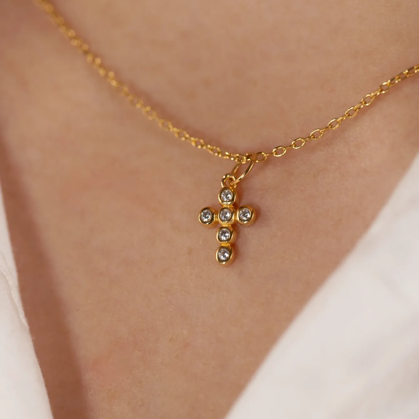CHRISTA CRYSTAL GOLDEN PENDANT - Sisi Copenhagen
